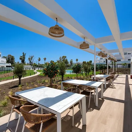 3024 Bright With Terrace And Pool